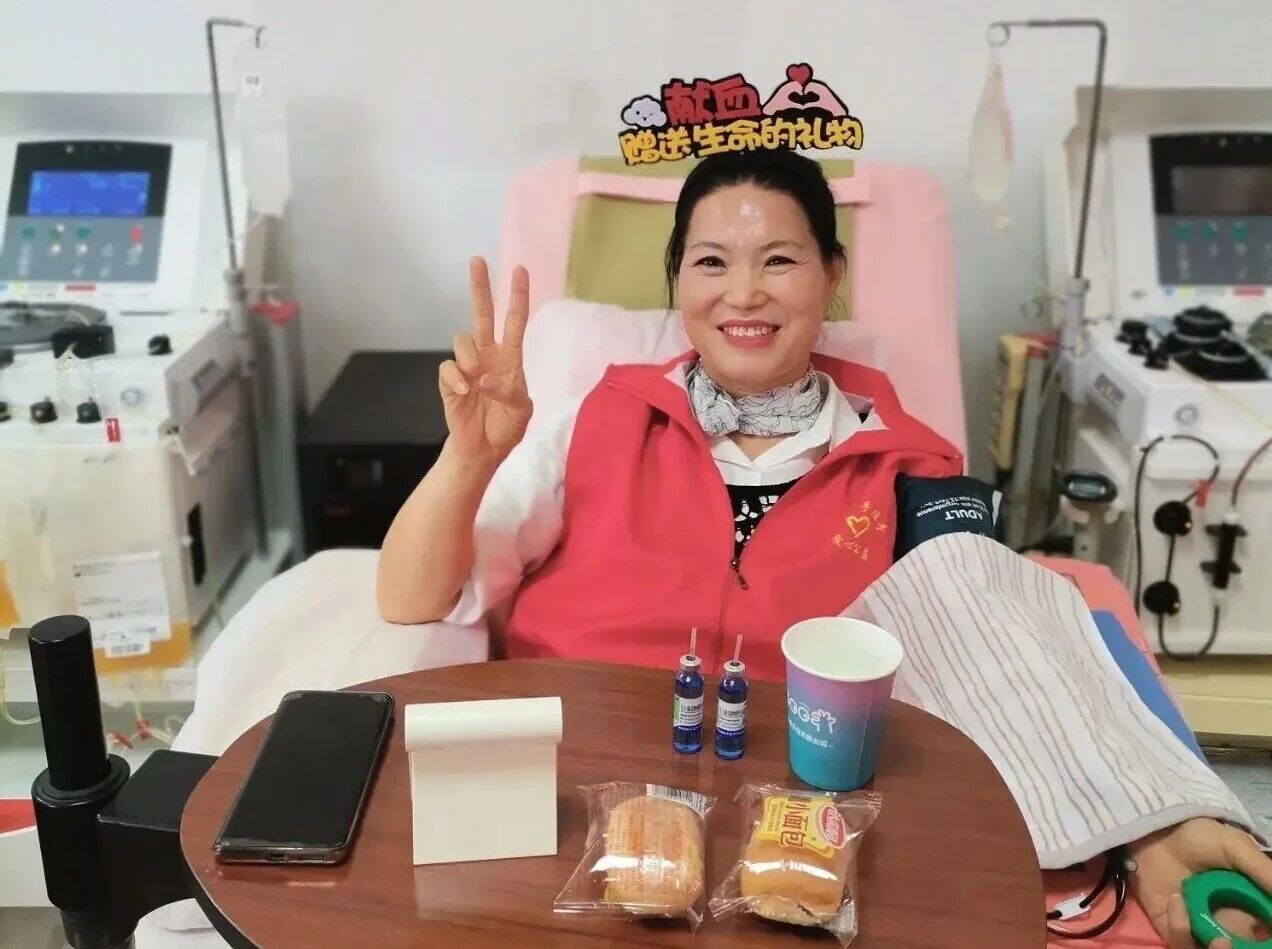 凡人善举 | 李静：24年挽袖近百次 以热血践初心(图1)